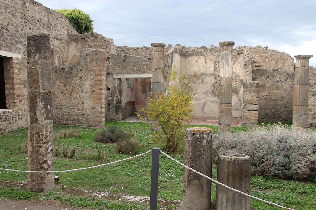 VII.7.2 Pompeii. October 2024. 
Looking north across peristyle towards doorways to rooms “z1” and “y”, with room “z”, on right. Photo courtesy of Klaus Heese.
