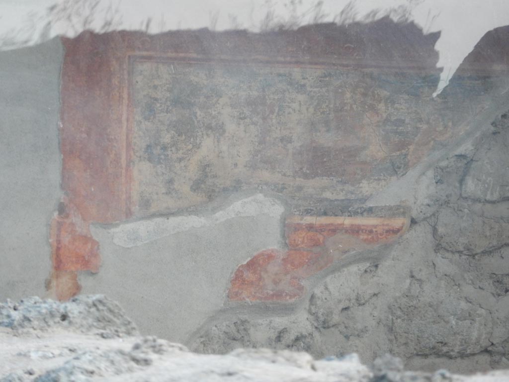 VII.7.5 Pompeii. May 2015. 
Oecus (m) north wall east side of peristyle. Wall painting of cupids making wine. Photo courtesy of Buzz Ferebee.
