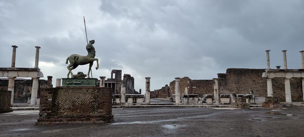 VII.8 Pompeii Forum. January 2023. 
Looking west across Forum towards the entrance/exit to Via Marina, in centre. Photo courtesy of Miriam Colomer.
