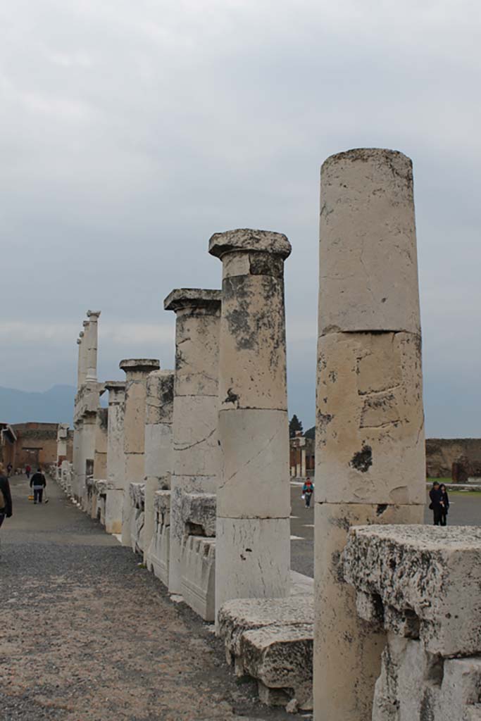 VII.8 Pompeii Forum. March 2014. 
Looking north along west side of Forum portico, from south-west corner. 
Foto Annette Haug, ERC Grant 681269 DÉCOR.
