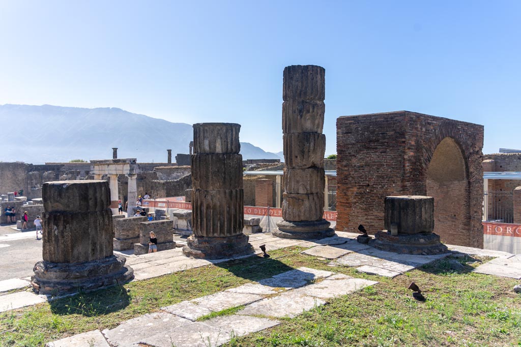 VII.8.1 Pompeii. October 2023. Looking south-west towards west side of Forum, from podium. Photo courtesy of Johannes Eber.