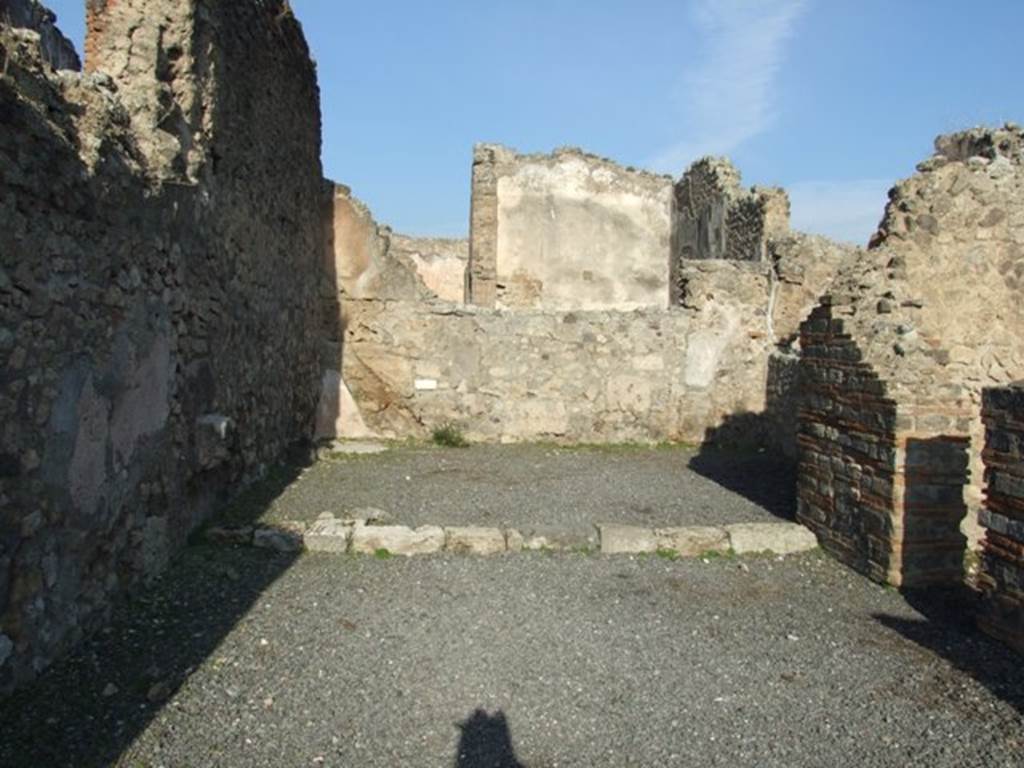 VII.14.6 Pompeii.  Shop.  Looking north.