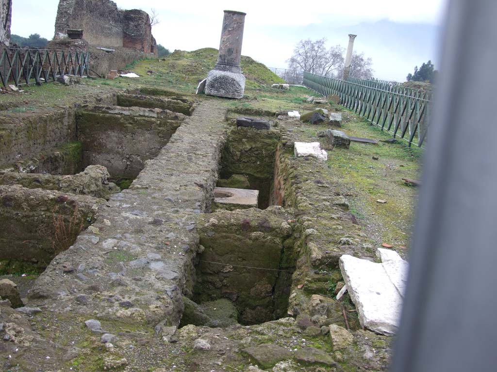 VIII.1.3 Pompeii. December 2007. North-east corner, looking south.