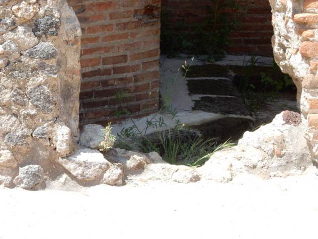 VIII.2.13 Pompeii. May 2018. Looking north through doorway linking to VIII.2.12. Photo courtesy of Buzz Ferebee.