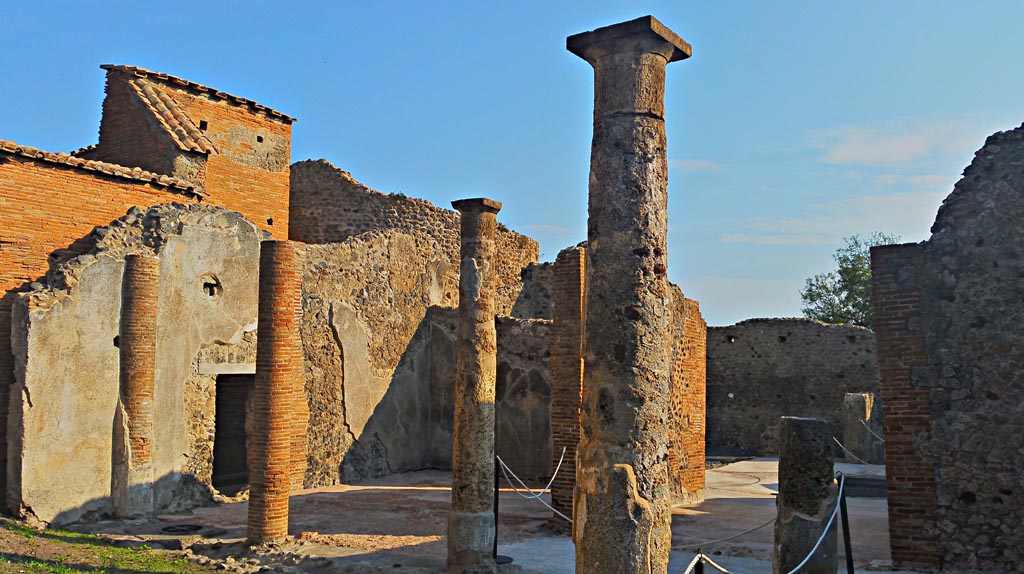 VIII.2.13 Pompeii. 2017/2018/2019. 
Looking north-east across peristyle towards triclinium, and through tablinum to atrium. Photo courtesy of Giuseppe Ciaramella.

