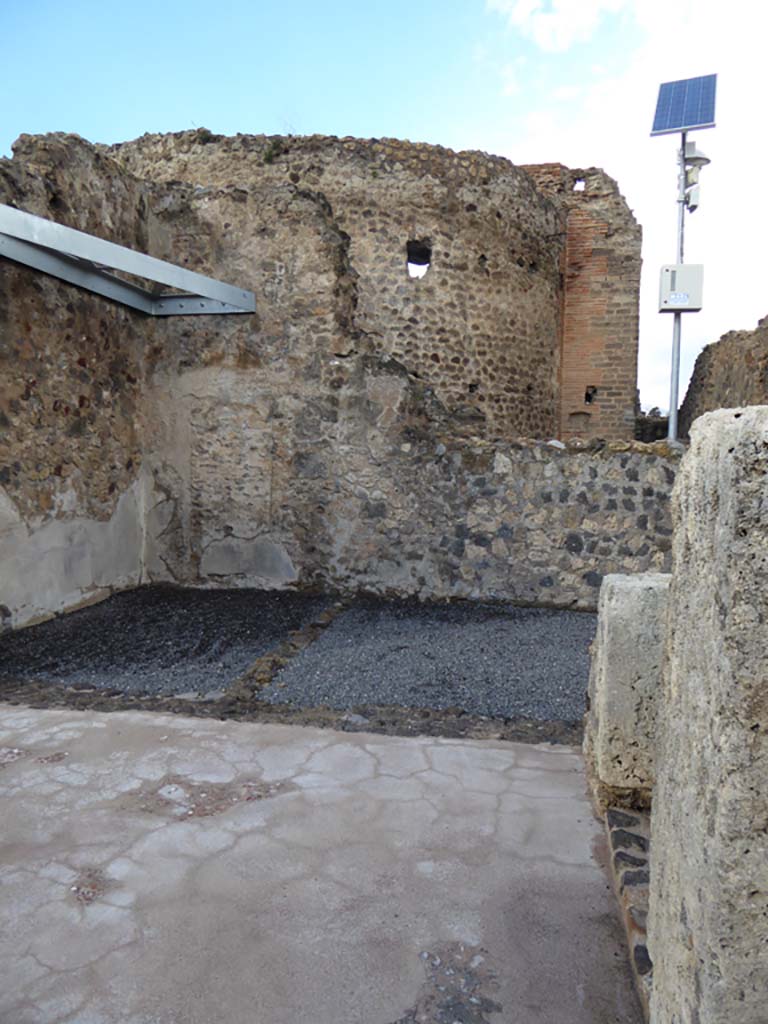 VIII.2.13 Pompeii. January 2017. Looking north towards linked rooms in north-east corner of atrium.
Foto Annette Haug, ERC Grant 681269 DÉCOR.
