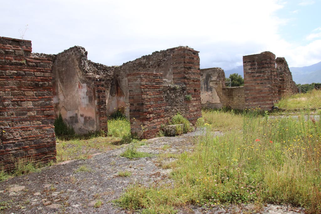 VIII.2.30 Pompeii. May 2024. Looking towards east side of atrium. Photo courtesy of Klaus Heese.