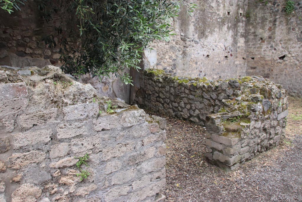 VIII.3.13 Pompeii. May 2024. Doorway into cubiculum on south side of entrance doorway. Photo courtesy of Klaus Heese.