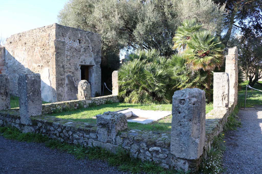 VIII.3.14, Pompeii. December 2018. Looking north-west across atrium, from south-east corner near kitchen. Photo courtesy of Aude Durand.