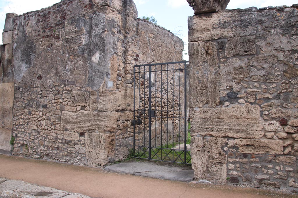 VIII.3.27 Pompeii. May 2024. Entrance doorway. Photo courtesy of Klaus Heese.