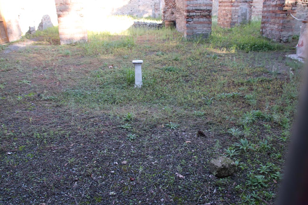 VIII.5.37 Pompeii.  October 2022. Room 1, atrium, looking north across site of Impluvium. Photo courtesy of Klaus Heese. 

