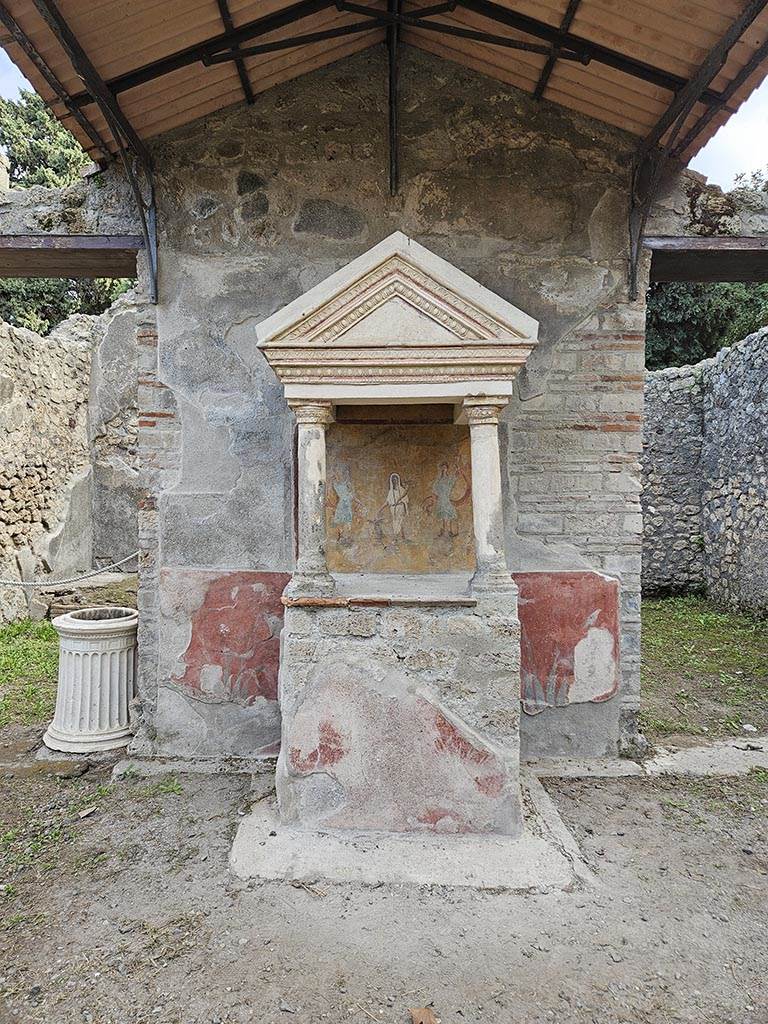 VIII.5.37 Pompeii. November 2024. 
Room 1, lararium against east wall of atrium. Photo courtesy of Annette Haug.
