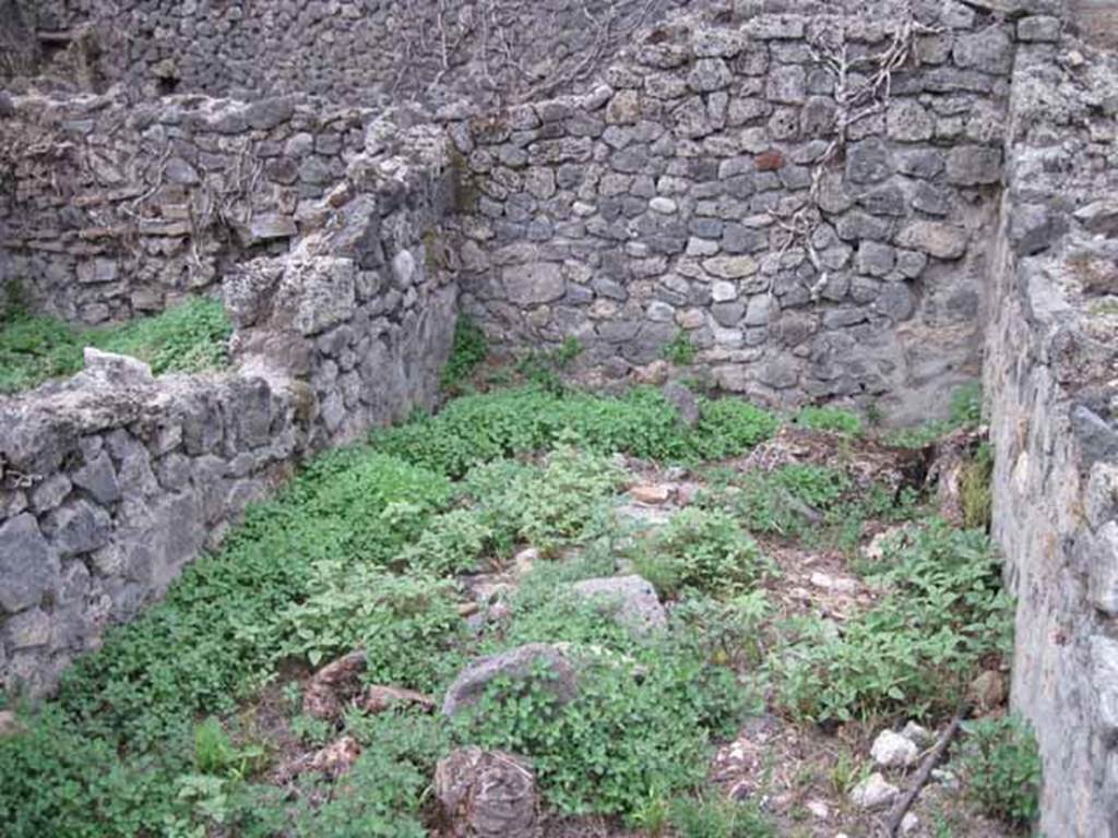 VIII.7.10 Pompeii. September 2010. Looking west from doorway across triclinium. Photo courtesy of Drew Baker.