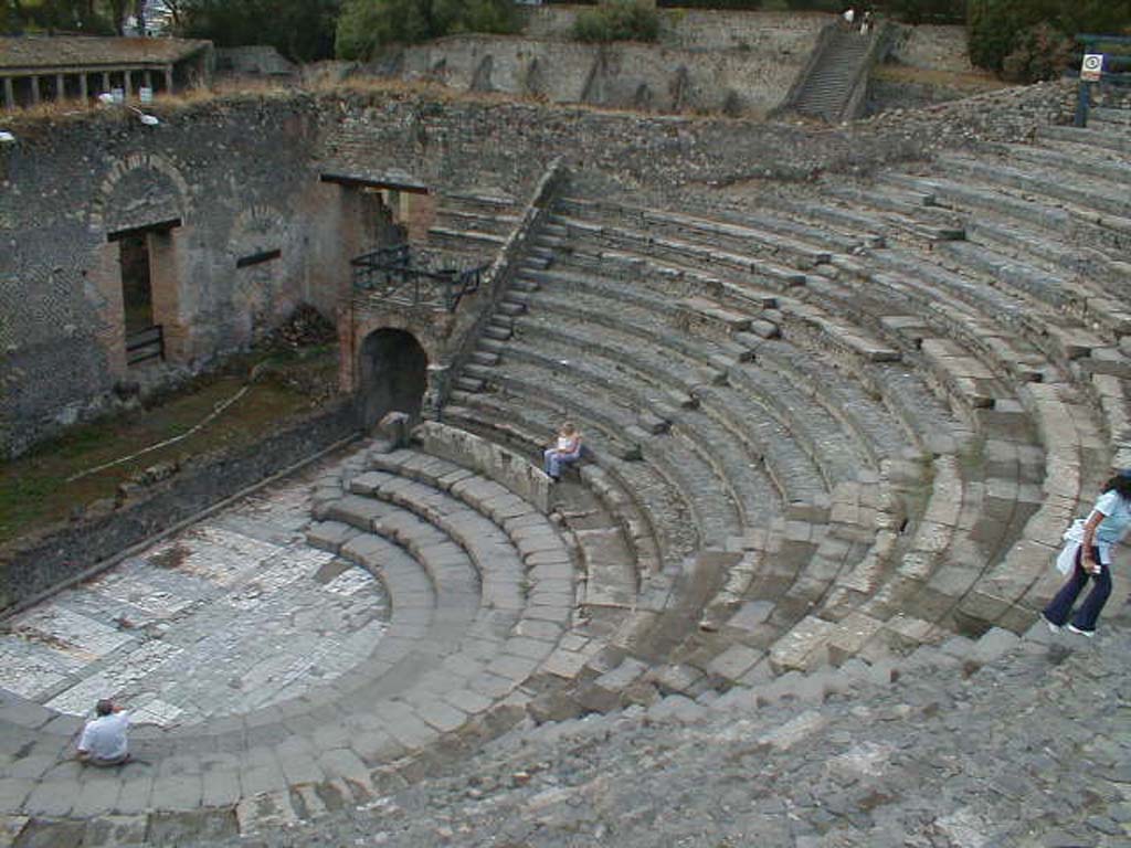 VIII.7.19 Pompeii. September 2004. Looking south-west.