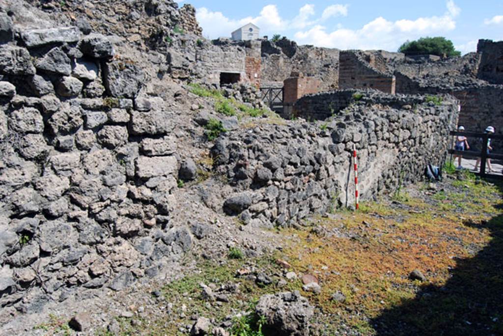 VIII.7.22 Pompeii. June 2009. North side of entrance corridor, with doorway to VIII.7.23. Photo courtesy of Sera Baker.