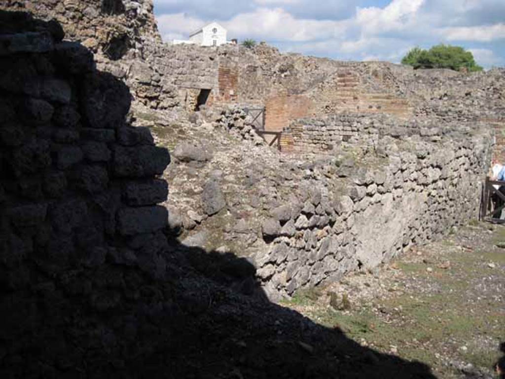 VIII.7.22 Pompeii. September 2010. North wall of entrance corridor, looking north-east towards Via Stabiana. Photo courtesy of Drew Baker.
