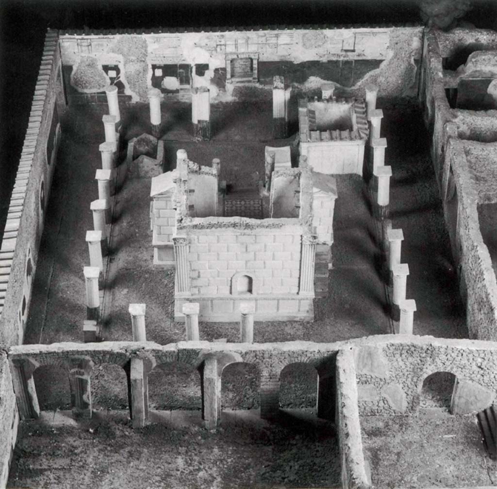 VIII.7.28 Pompeii. Looking east, across cork model of temple made by Giovanni Altieri in 1784. The pit is at the top left inside the columns.
The also shows the pit enclosed by four walls with pitched roof ends.
Now in Medelhavsmuseet, Stockholm, Sweden, inventory number NM Drh Sk 281. Now deaccessioned.
Use subject to Creative Commons Attribution-NonCommercial-NoDerivatives 4.0 International CC BY-NC-ND 4.0
See http://collections.smvk.se/carlotta-mhm/web/object/4072359
See Kockel V., 2004. Towns and Tombs: Three-Dimensional Documentation of Archaeological Sites in The Kingdom of Naples in the Late Eighteenth and Early Nineteenth Centuries, fig. 1.

