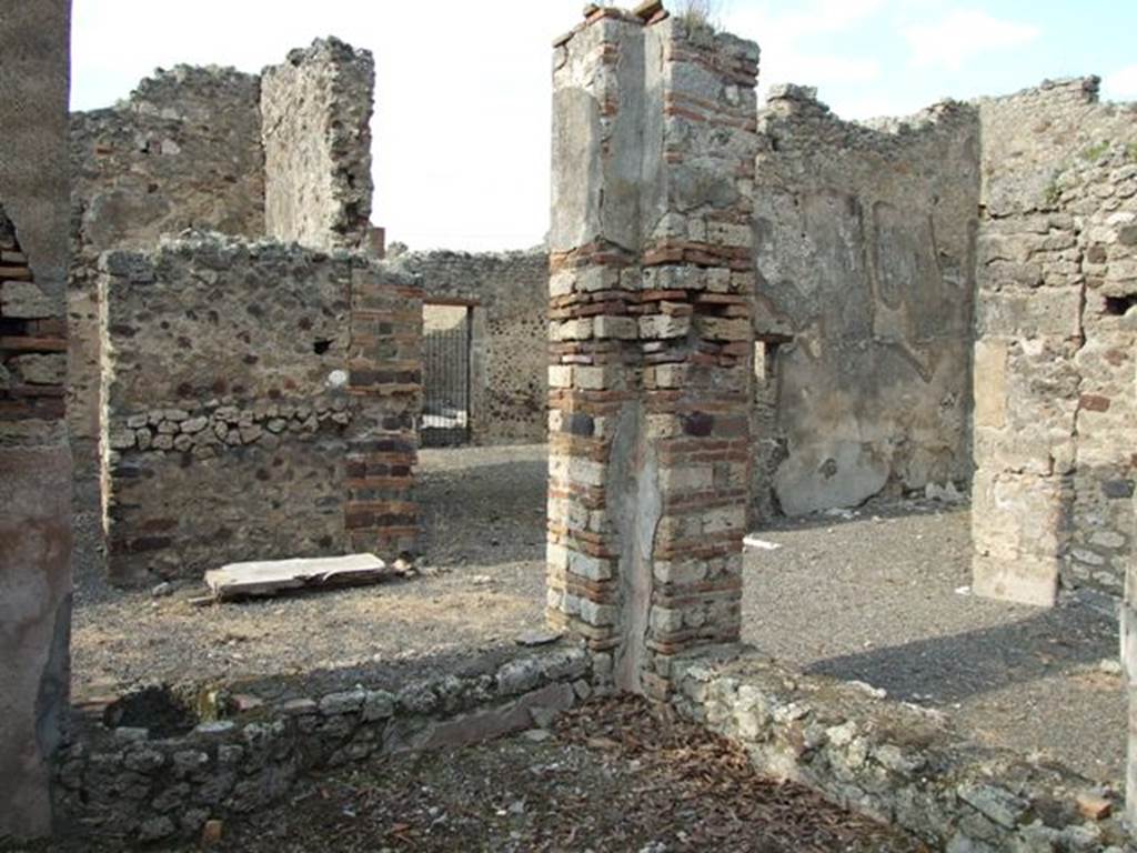 IX.2.21 Pompeii.   March 2009.  Room 11.  Garden area.  Looking north east towards atrium.