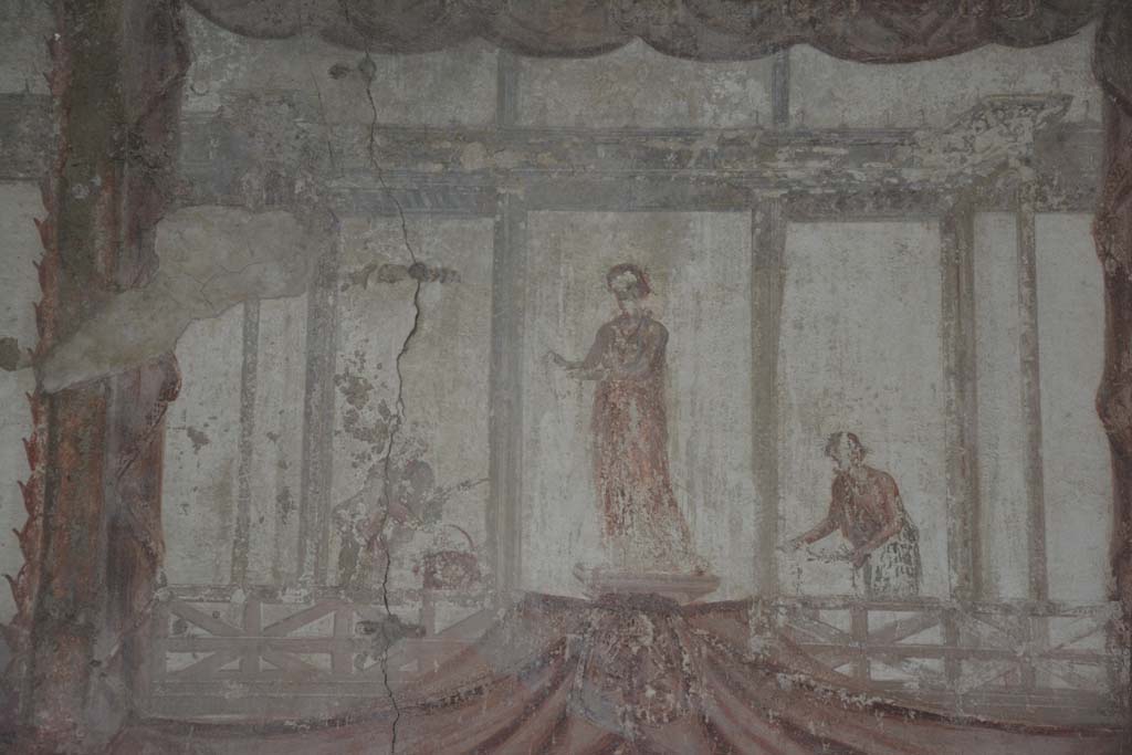 IX.5.6 Pompeii. May 2017. Room i, upper east wall, detail of figures above central panel.       
Foto Christian Beck, ERC Grant 681269 DÉCOR.

