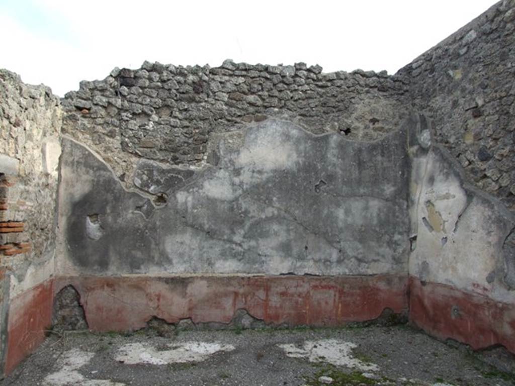 IX.5.6 Pompeii. December 2007. Room 3, ala, on east side of atrium. Looking east. According to Schefold, the wall painting of Apollo-Sol and Orion?  was found here.  See Schefold, K., 1957. Die Wande Pompejis. Berlin: De Gruyter. (p.253) See Sogliano, A., 1879. Le pitture murali campane scoverte negli anni 1867-79. Napoli: (p.75,no.458, nearly destroyed)
