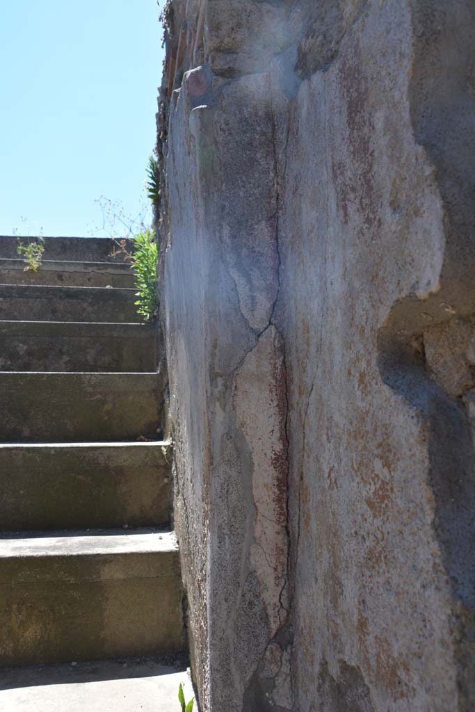 IX.5.6 Pompeii. May 2017. 
Room f, looking south along west wall towards steps to upper floor. 
Foto Christian Beck, ERC Grant 681269 DCOR.
