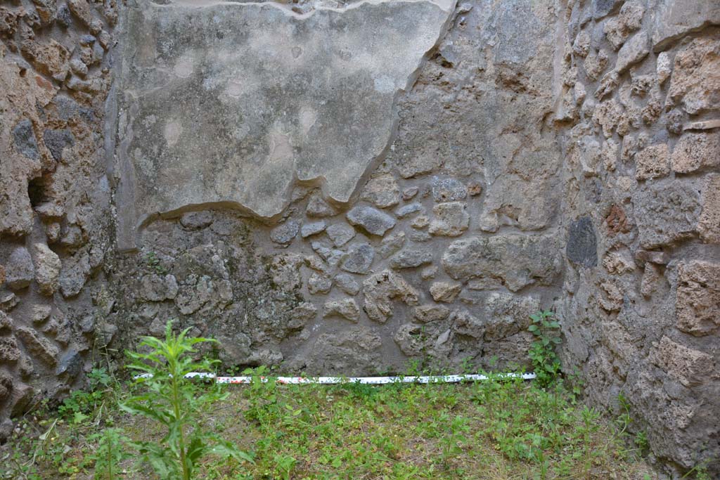 IX.5.11 Pompeii. May 2017. Room o, looking towards lower west wall.
Foto Christian Beck, ERC Grant 681269 DCOR.
