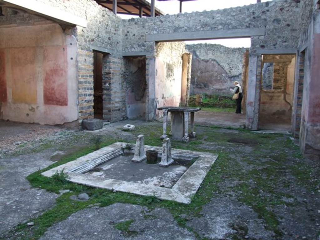 IX.5.11 Pompeii.  December 2007. Room 1.  Atrium looking south towards Tablinum and garden area..