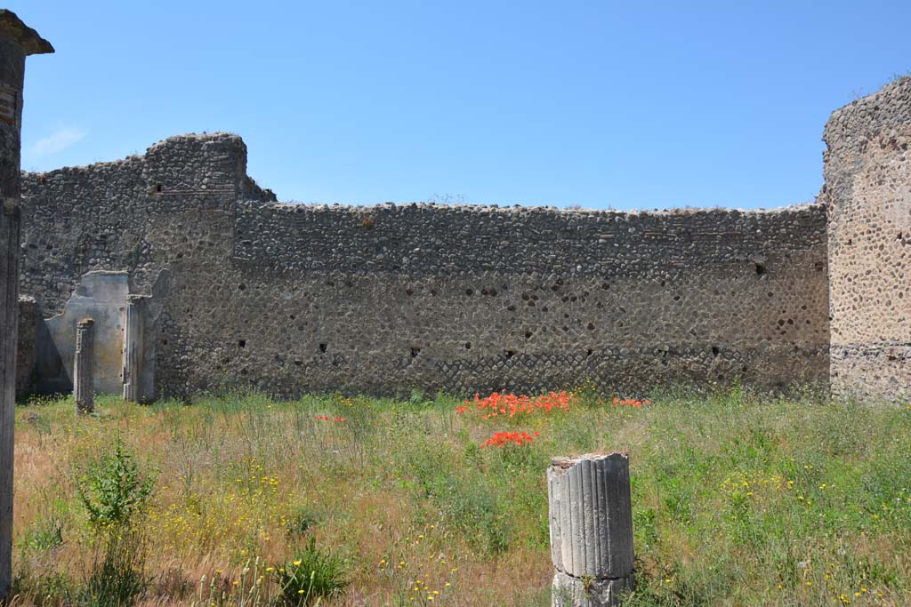 IX.5.14 Pompeii. May 2017. Peristyle k, looking towards west wall. 
Foto Christian Beck, ERC Grant 681269 DCOR.
