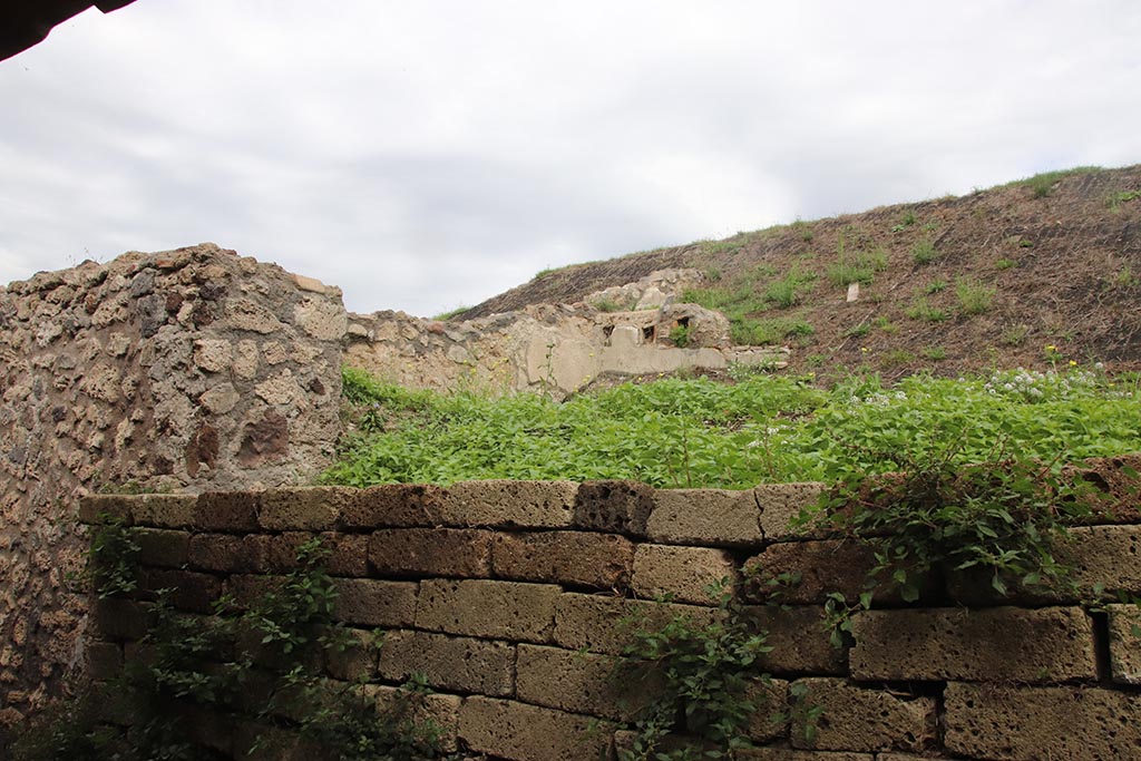 IX.7.16 Pompeii. October 2024. Looking north-east across atrium 2. Photo courtesy of Klaus Heese.