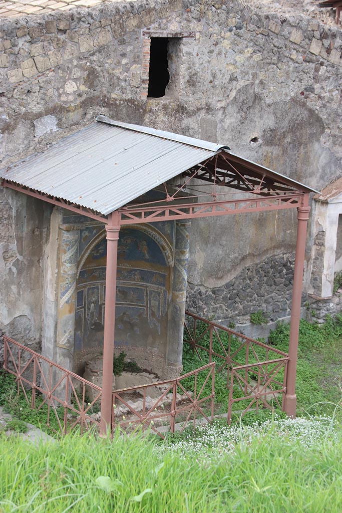 IX.7.16 (?) Pompeii. October 2024. Fountain against west wall. Photo courtesy of Klaus Heese.