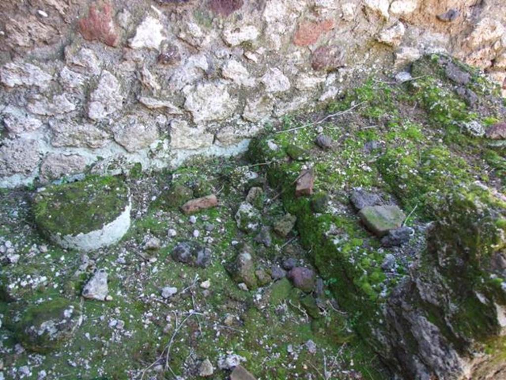 IX.9.a Pompeii.  March 2009.  Stairs to upper floor, looking north west.