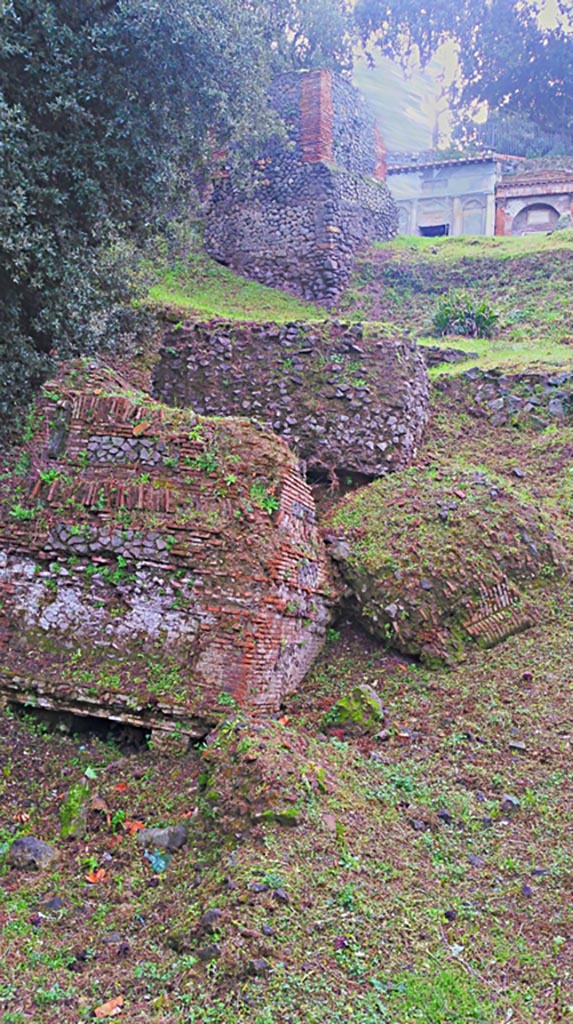 Pompeii Porta Nocera. 2017/2018/2019. 
Looking towards remains of the ruined tomb. Photo courtesy of Giuseppe Ciaramella.
