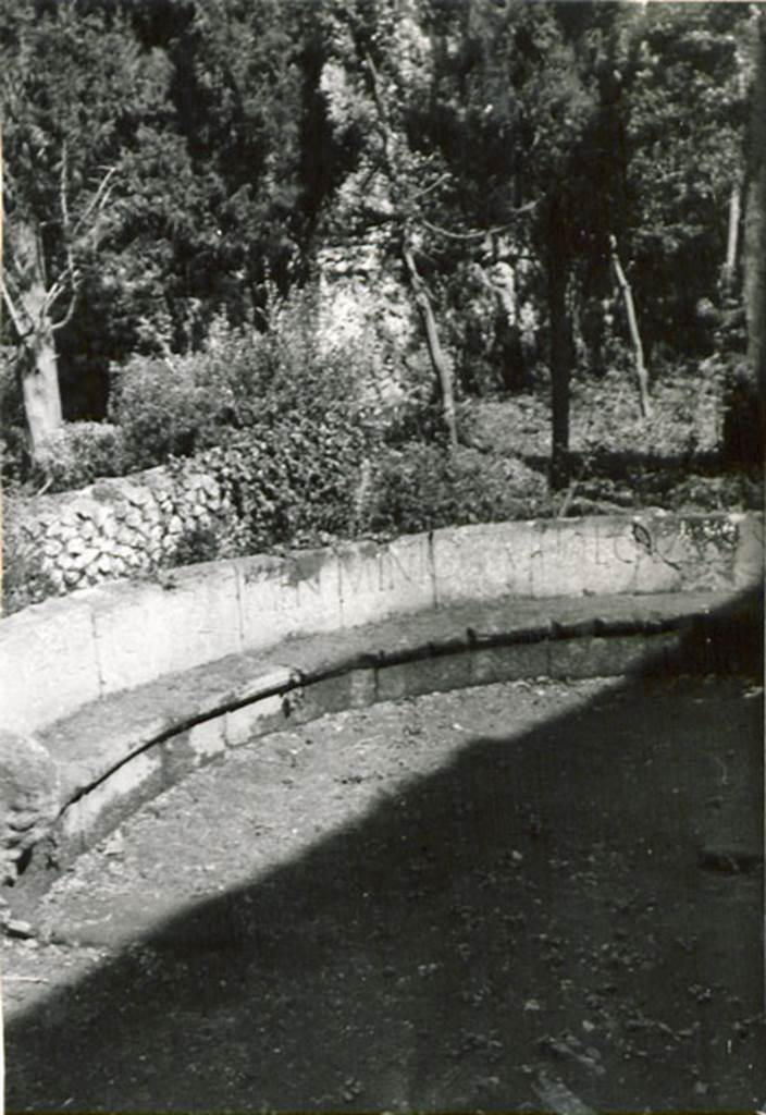 SGF Pompeii. c.1936 photo of schola tomb. See Warscher T., 1936. Codex Topographicus Pompeianus Regio I.1, I.5. Rome: DAIR. No. 3b.
