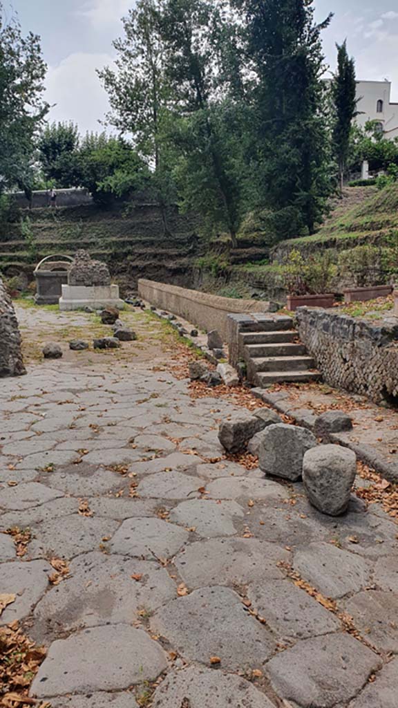 SG4 Pompeii. August 2021. Looking south to tomb SG4 with SG5 behind. 
Foto Annette Haug, ERC Grant 681269 DÉCOR

