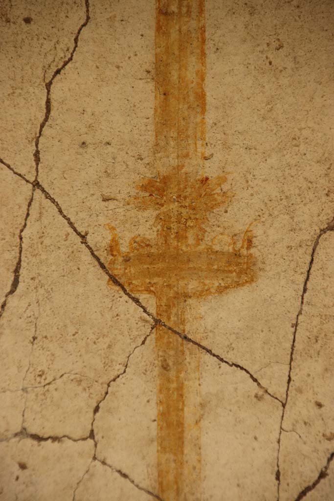 Oplontis Villa of Poppea, October 2020. 
East Portico 34, white painted panel with detail of golden candelabra. Photo courtesy of Klaus Heese. 
