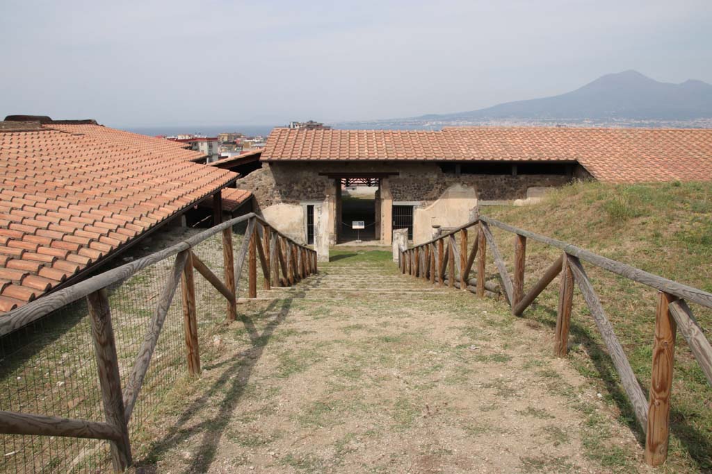 Stabiae, Villa Arianna, September 2021. Looking north towards large atrium doorway. Photo courtesy of Klaus Heese.